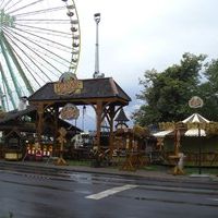 Schausteller_Bier_Dorf_Kirmes